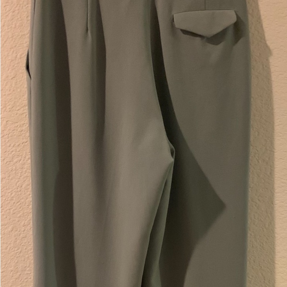 2pc Women's Elegant Sage Green Casual Suit - Picture 5 of 6
